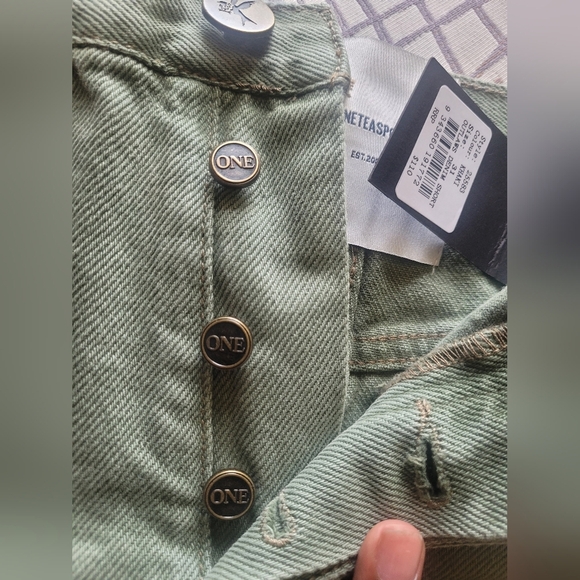 One Teaspoon Outlaws Low Waist Mid Length Denim Shorts. SZ 31 (12) MSRP $110 NWT - Picture 3 of 8